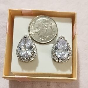 Elegant Silver Tone Teardrop Earrings